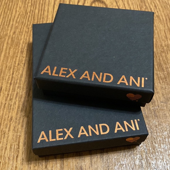 Alex and Ani Four Leaf Clover set, new - Picture 7 of 7